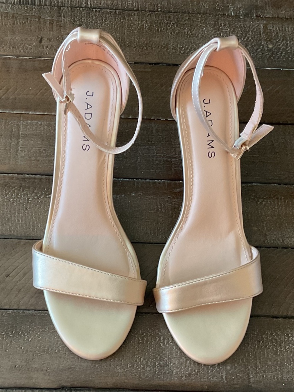 ⭐️ J. Adams Dove Ankle Strap Womens Heels Champaigne - size 10